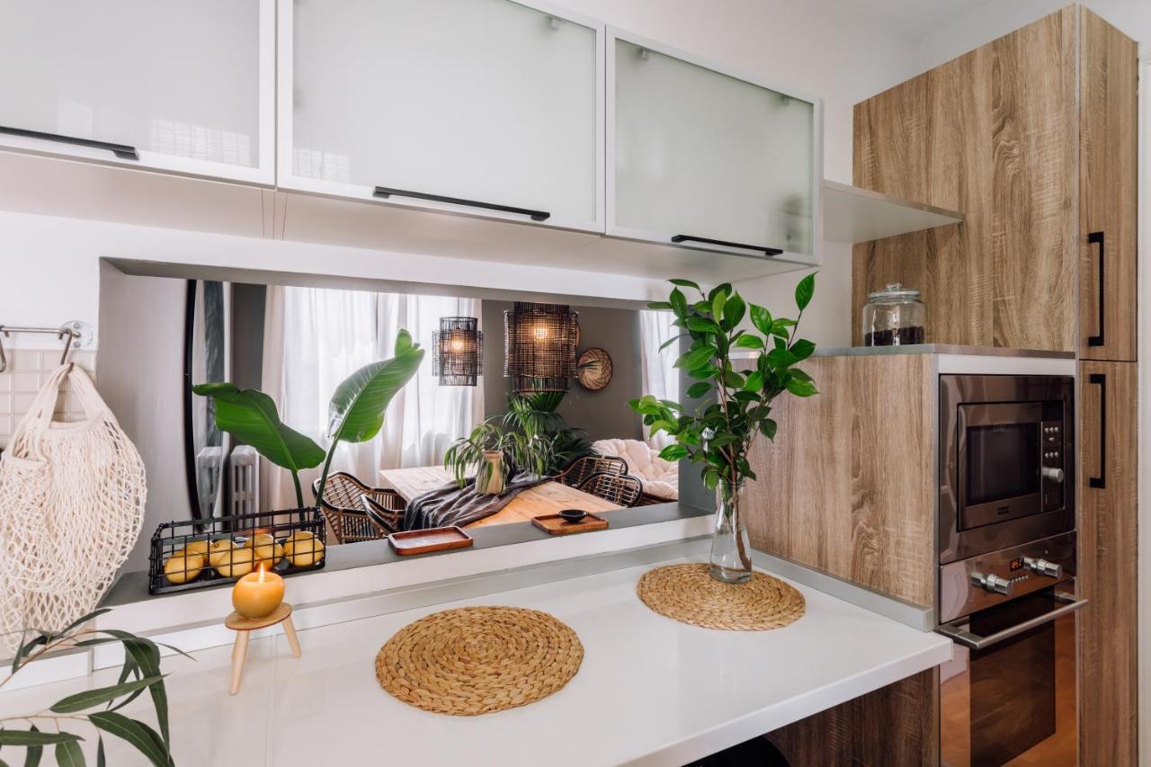 Ekonda- 2 Bedroom Apartment In Trafalgar Madrid Buitenkant foto